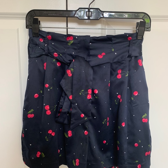 Milly - Cherry Print Flowy Tie Shorts S - Picture 3 of 4